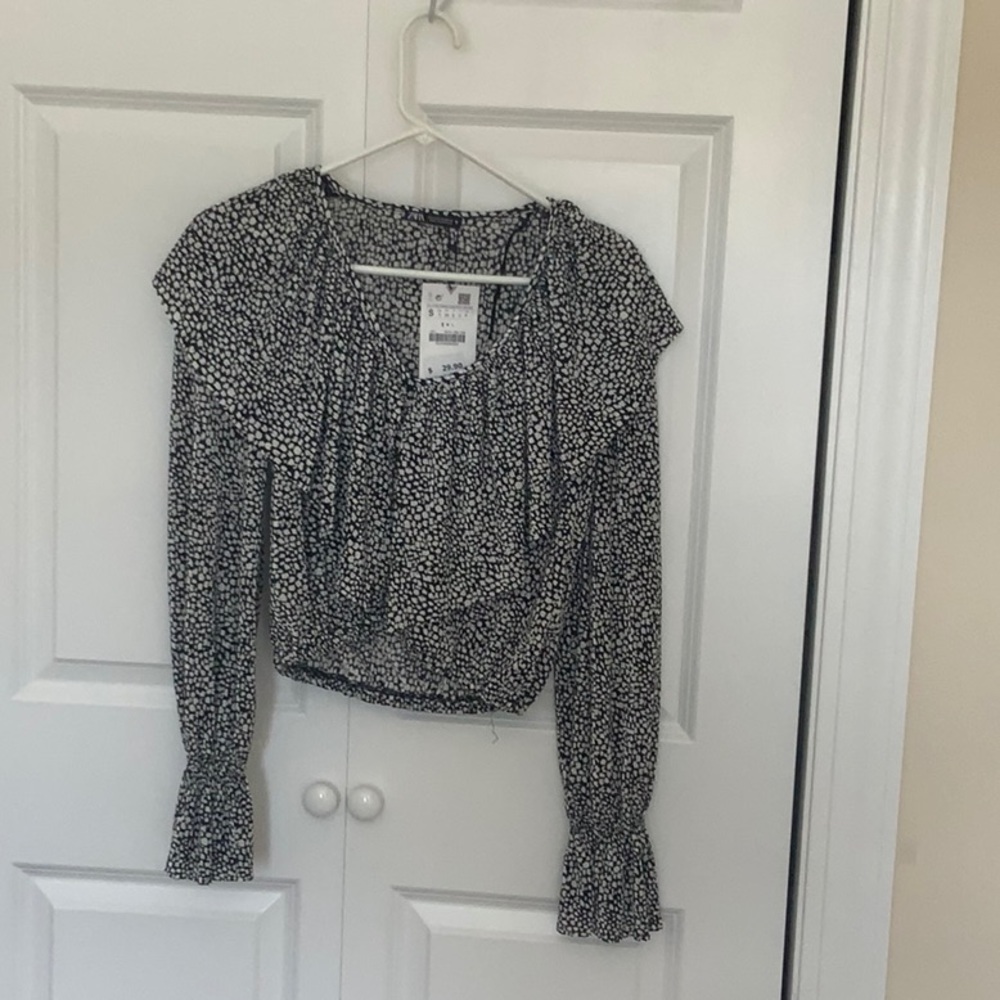 Zara going out top size S